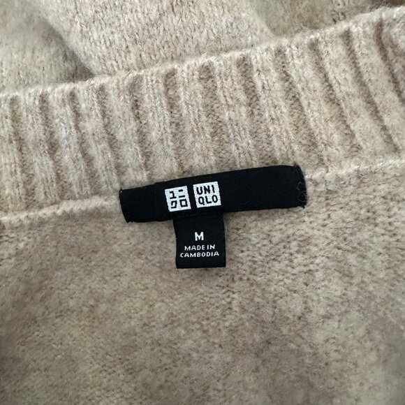 Uniqlo Ribbed V Neck Cardigan Knit Wool Acrylic Blend Front Buttons Closure Long - Picture 8 of 10